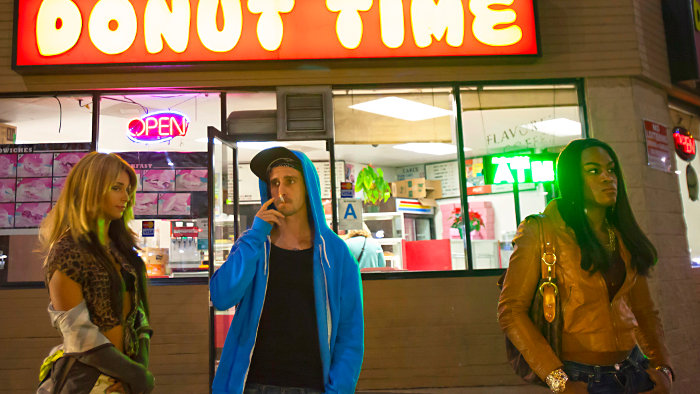 Tangerine L.A. | Transgender-Film 2016 -- Platz 15 der besten schwul-lesbisch-transsexuellen Filme 2016 -- transgender, Prostitution, Bisexualität, Transsexualität, Homosexualität