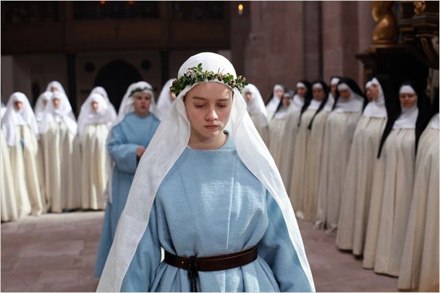Die Nonne -- Still3