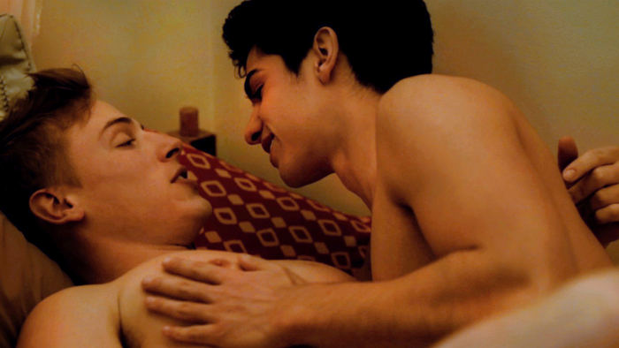 Akron | Gay-Film 2015 -- schwul, Bisexualität, Homophobie, Homosexualität im Film, Queer Cinema, Stream, deutsch, ganzer Film
