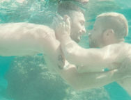 Er liebt mich | Gayfilm 2017 — online sehen