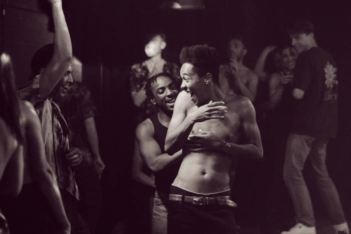 Out | Film 2024 -- Stream, DVD, Schwul, LGBT, Queer Cinema
